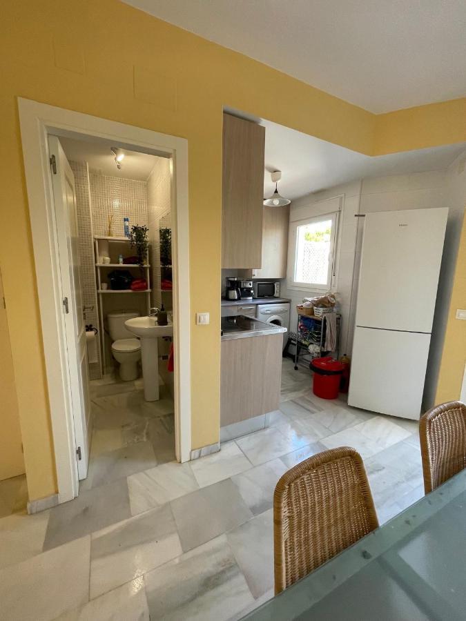 Hochwertiges Haus In Wunderschoener Golf Anlage Am Meer Rota Luaran gambar