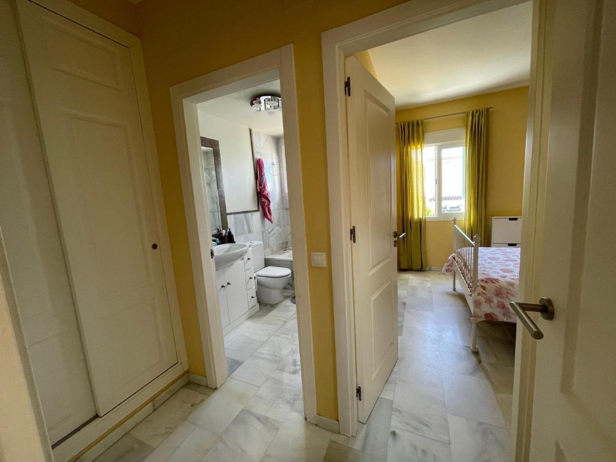 Hochwertiges Haus In Wunderschoener Golf Anlage Am Meer Rota Luaran gambar